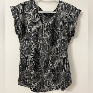 Express Black and White Snake-Print Cap Sleeve Blouse